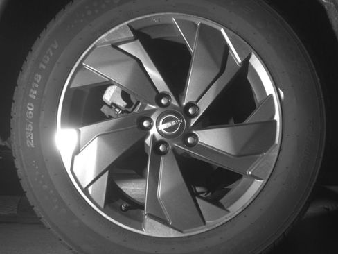 Used 2025 Nissan Rogue SV FWD image 18