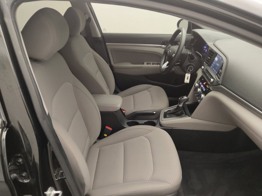 Used 2020 Hyundai Elantra SEL FWD image 21