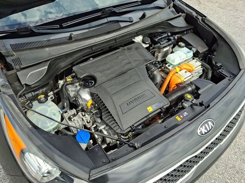 Used 2019 Kia Niro FE FWD image 27
