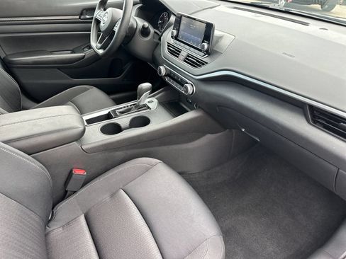 Used 2023 Nissan Altima 2.5 S FWD image 19