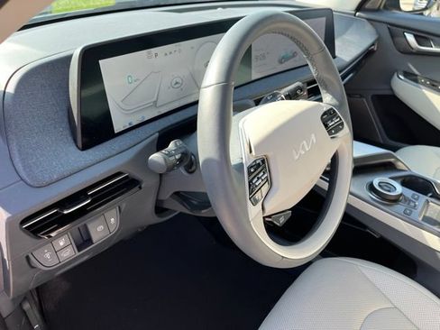 Used 2023 Kia EV6 Wind w/ Wind Technology Package AWD/4WD image 18