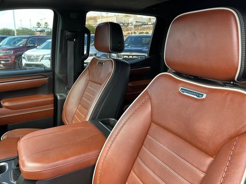 Used 2023 GMC Sierra 1500 Denali Ultimate image 16