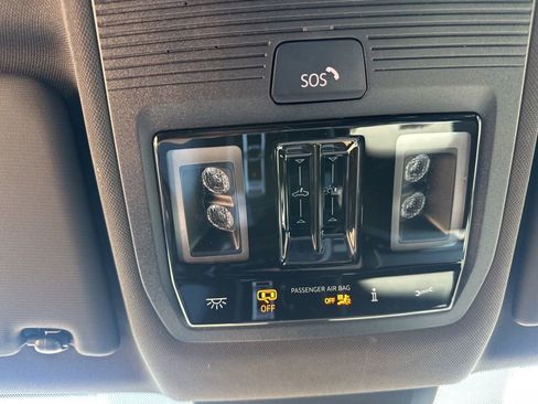 New 2026 Volkswagen Atlas Cross Sport SEL Premium R-Line AWD/4WD image 10