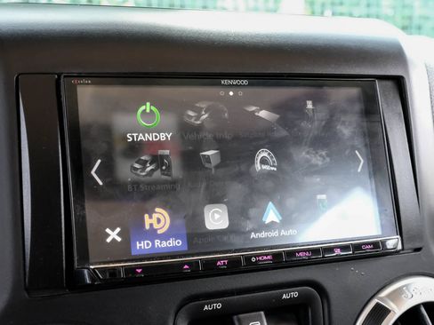 Used 2013 Jeep Wrangler Unlimited Rubicon w/ Connectivity Group AWD/4WD image 33