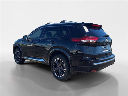 New 2026 Nissan Rogue Platinum image 4