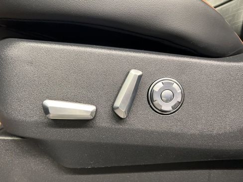 New 2026 Lincoln Navigator L Black Label AWD/4WD image 30