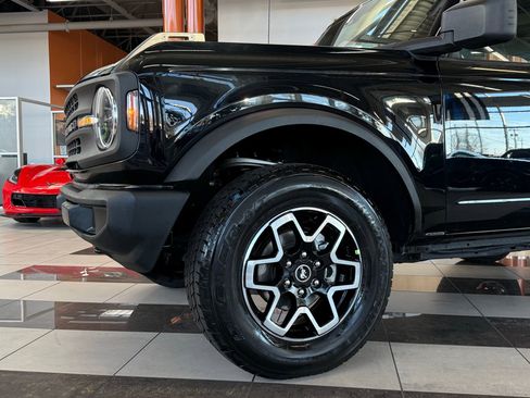 Used 2022 Ford Bronco Base image 10