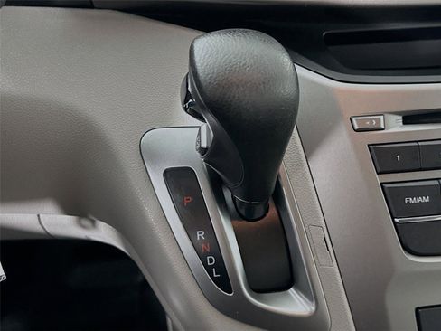 Used 2015 Honda Odyssey LX image 17