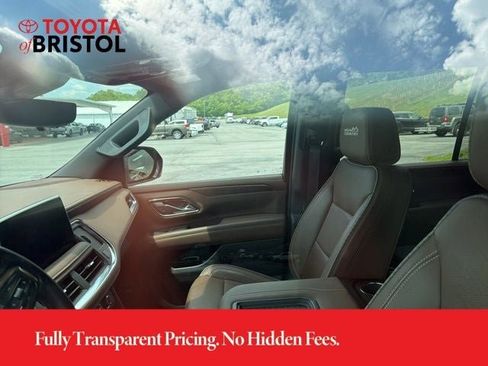 Used 2024 Chevrolet Tahoe High Country AWD/4WD image 19