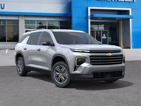 New 2026 Chevrolet Traverse LT image 7