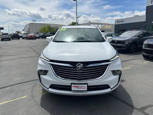 Used 2024 Buick Enclave Premium AWD/4WD image 3