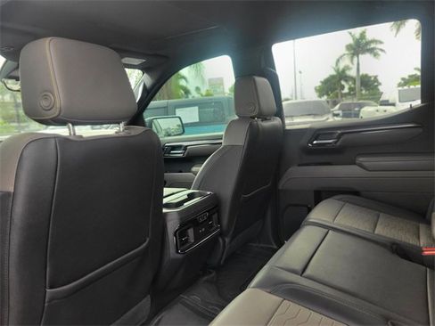 Used 2023 Chevrolet Silverado 1500 ZR2 w/ Technology Package image 9