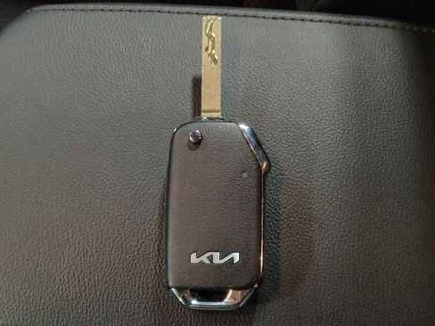 Used 2024 Kia Soul LX w/ Option Group 015 image 32