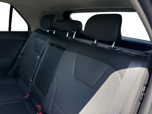 Used 2024 Kia Niro Wave FWD image 16