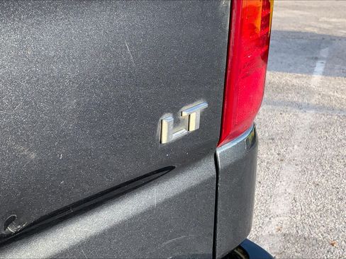 Used 2021 Chevrolet Silverado 1500 LT AWD/4WD image 10