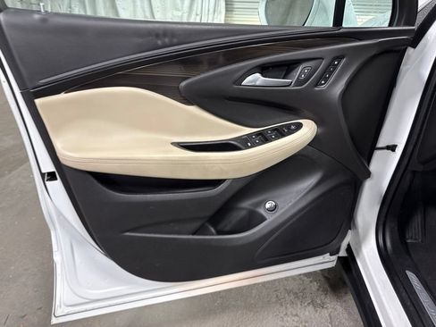 Used 2019 Buick Envision Essence w/ LPO, Road Trip Package FWD image 22