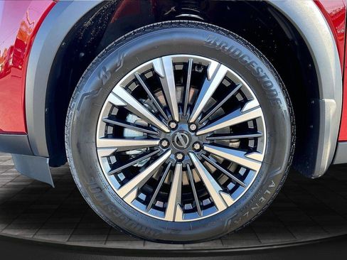 New 2026 Nissan Pathfinder Platinum AWD/4WD image 12