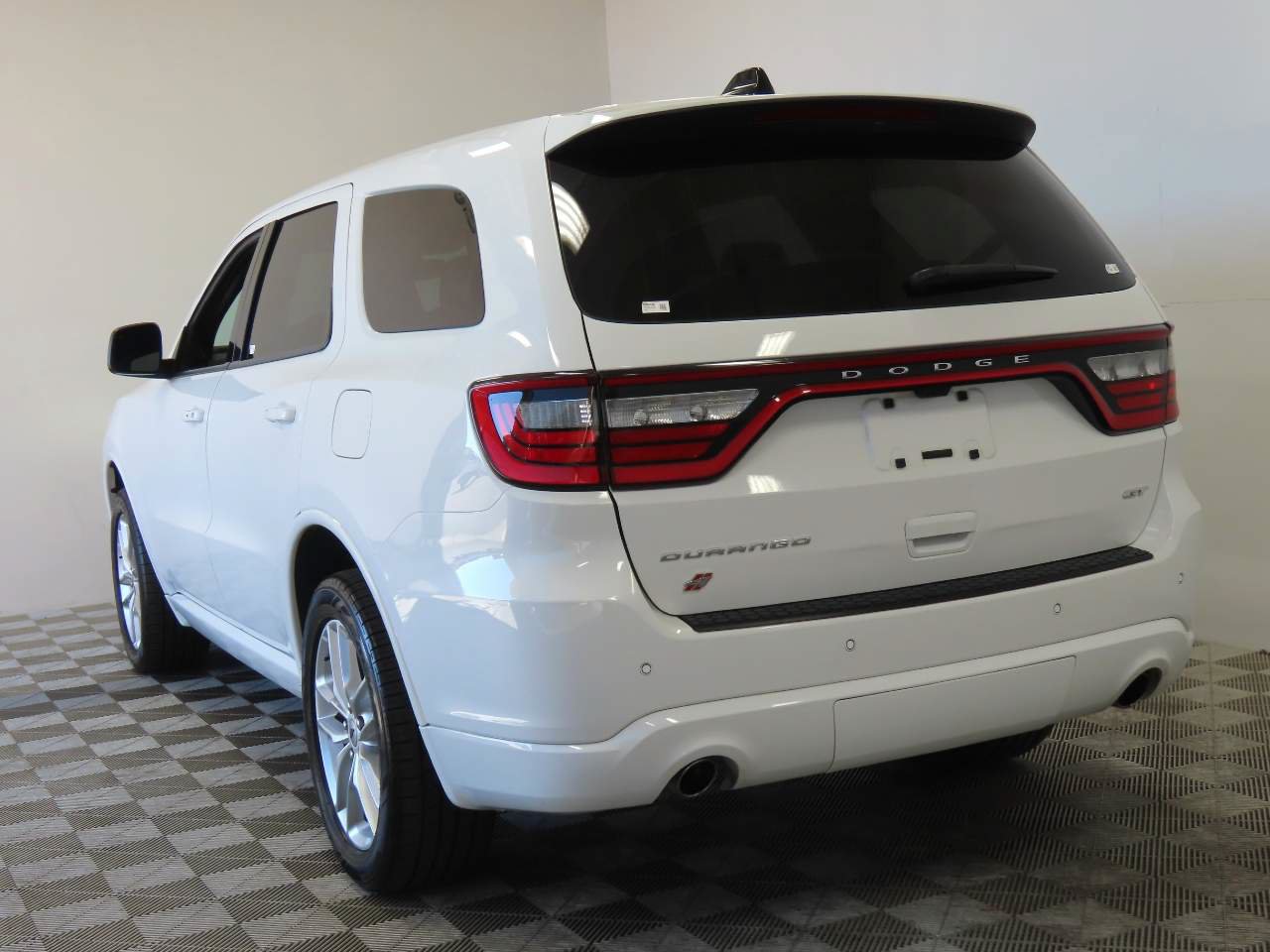 Used 2023 Dodge Durango GT AWD/4WD image 3
