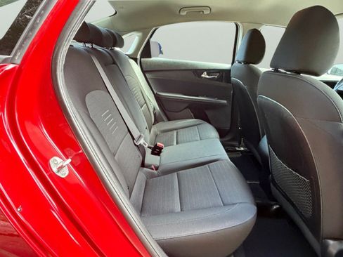 Used 2019 Kia Forte S FWD image 17