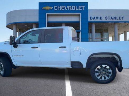 Used 2024 Chevrolet Silverado 2500 Custom w/ Custom Value Package AWD/4WD image 5