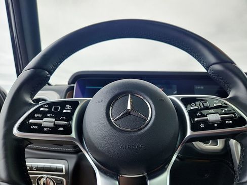 Used 2024 Mercedes-Benz G 550 image 17