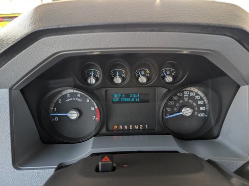Used 2013 Ford F250 XL w/ PWR Equipment Group image 19