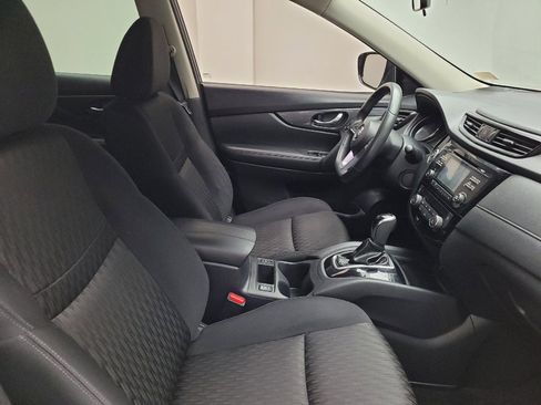 Used 2017 Nissan Rogue SV AWD/4WD image 21
