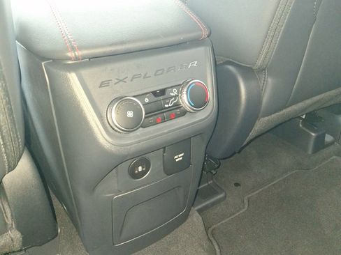 Used 2026 Ford Explorer ST AWD/4WD image 21