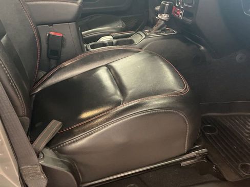 Used 2021 Jeep Gladiator Rubicon image 13