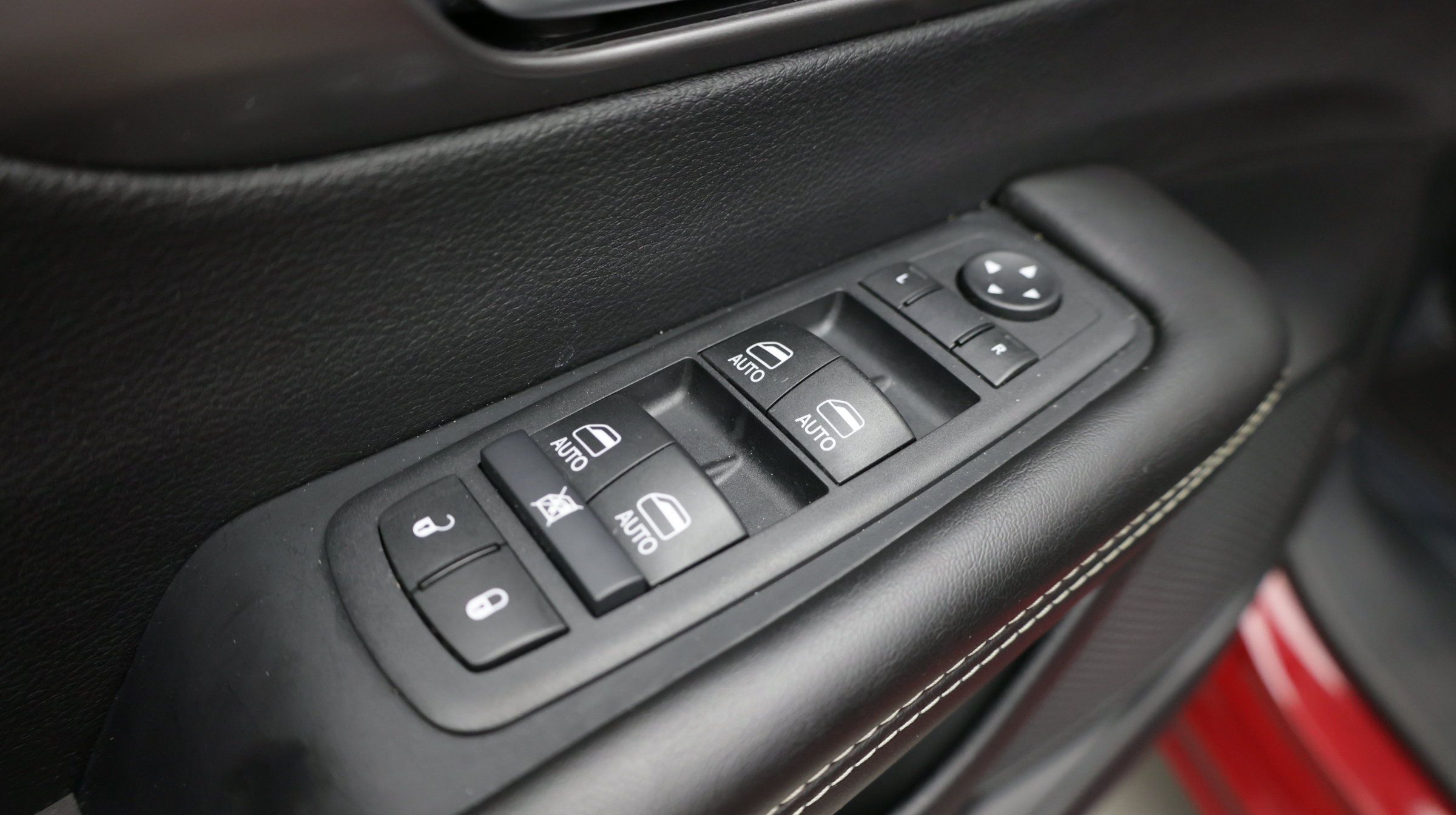 Used 2026 Chrysler Pacifica Select FWD image 14