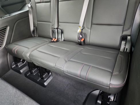 Used 2021 Chevrolet Tahoe RST RWD image 5