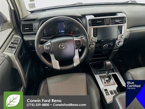 Used 2022 Toyota 4Runner SR5 Premium w/ Moonroof Package AWD/4WD image 27