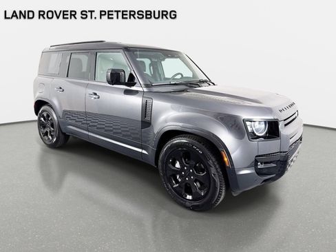 Used 2026 Land Rover Defender 110 S AWD/4WD image 3