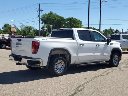 Used 2024 GMC Sierra 1500 Pro w/ Pro Value Package AWD/4WD image 3