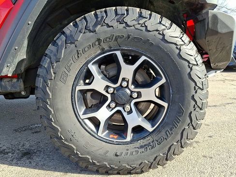 Used 2021 Jeep Wrangler Unlimited Rubicon w/ Dual Top Group image 8