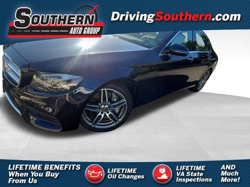Used 2018 Mercedes-Benz E 300 4MATIC image 1