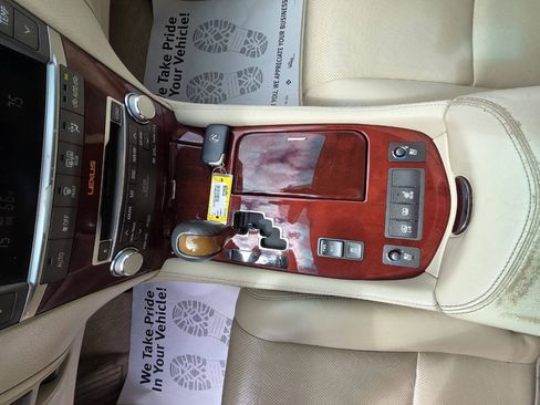 Used 2011 Lexus LS 460 L w/ Luxury Pkg AWD/4WD image 28