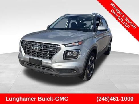 Used 2026 Hyundai Venue SEL FWD image 1
