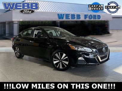 Used 2022 Nissan Altima 2.5 SV