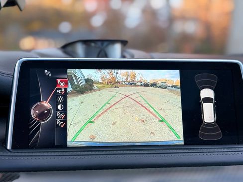 Used 2016 BMW X5 M image 21