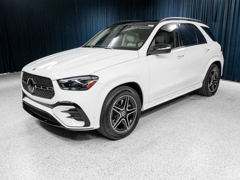 New 2026 Mercedes-Benz GLE 580 4MATIC image 1