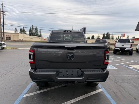 Used 2024 RAM 2500 Laramie w/ Night Edition image 6