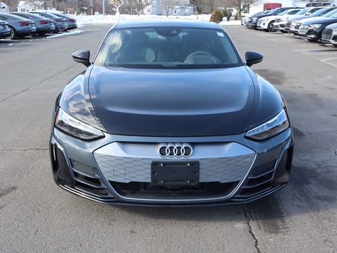 Used 2022 Audi e-tron GT Premium Plus image 2