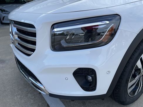 Certified 2025 Mercedes-Benz GLB 250 image 4