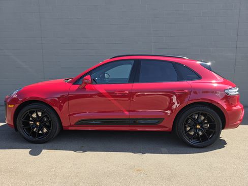 New 2025 Porsche Macan GTS image 2
