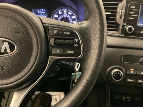 Used 2017 Kia Sportage LX AWD/4WD image 21
