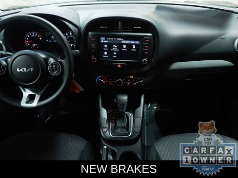 Used 2022 Kia Soul LX w/ Technology Package image 3
