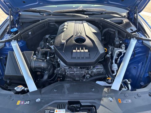 Used 2023 Genesis G70 2.0T w/ Sport Prestige Package RWD image 21