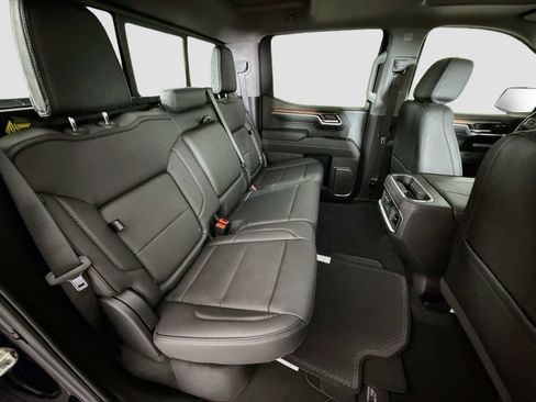 Used 2025 GMC Sierra 1500 Denali w/ Denali Reserve Package AWD/4WD image 28