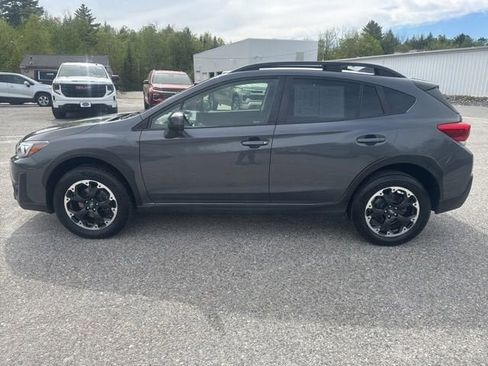 Used 2021 Subaru Crosstrek 2.0i Premium w/ Moonroof Package AWD/4WD image 3